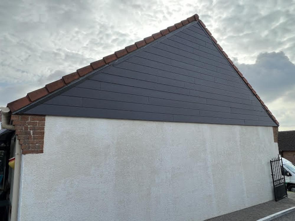 Pose de bardage PVC gris anthracite Pas-de-Calais