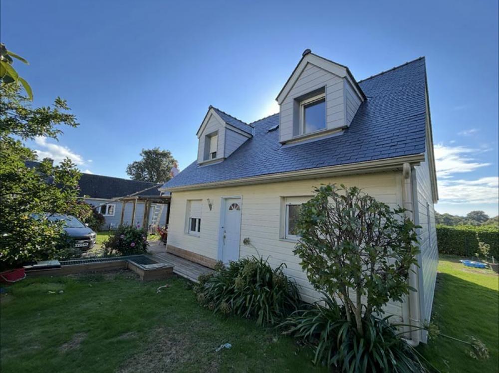 Avant-après rénovation de toiture à Saint-Laurent-Blangy