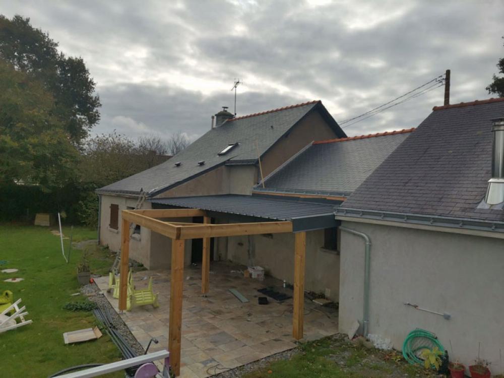 Pose de nouvelle couverture de toit à Avion